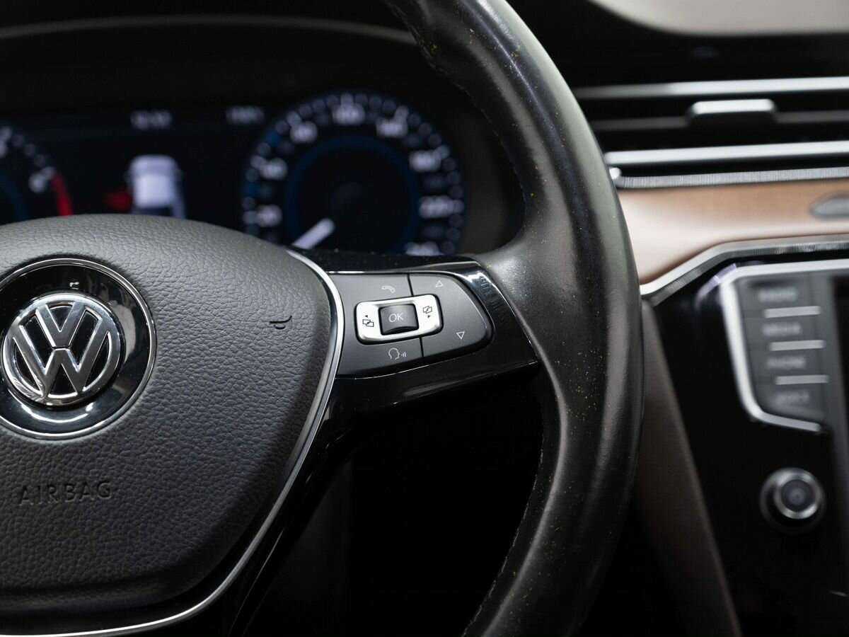 Volkswagen Passat б/у, 2016, Роботизированная. Фото: #14