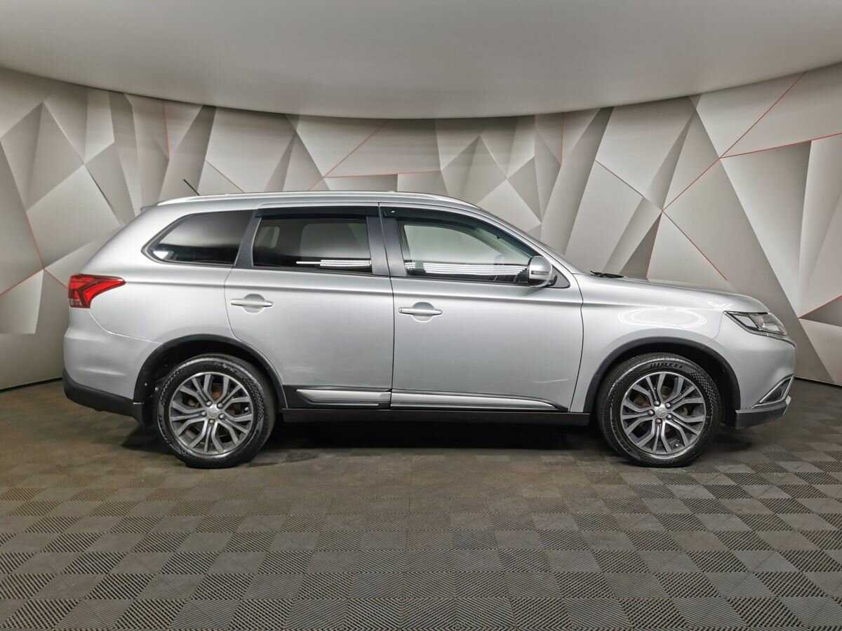 Mitsubishi Outlander б/у, 2016, Вариатор. Фото: #5