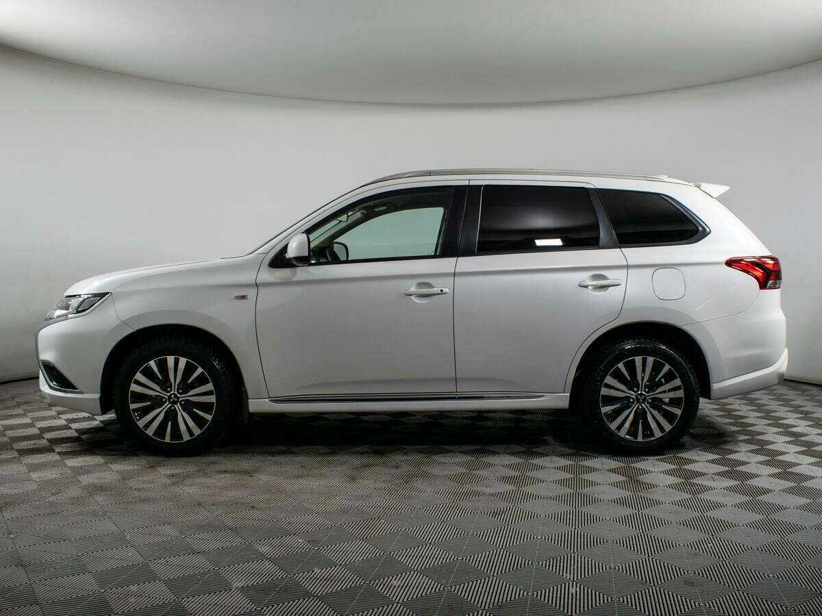 Mitsubishi Outlander б/у, 2022, Вариатор. Фото: #7