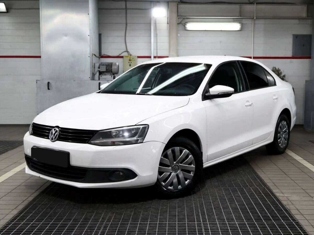 Volkswagen Jetta б/у, 2013, Механическая. Фото: #0