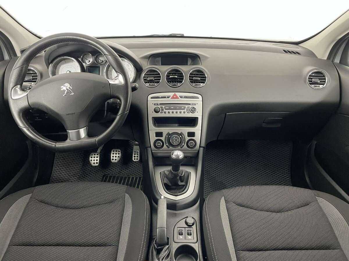 Peugeot 408 б/у, 2016, Механическая. Фото: #6