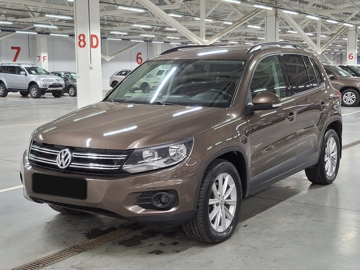 Volkswagen Tiguan б/у, 2015, Автоматическая. Фото: #0