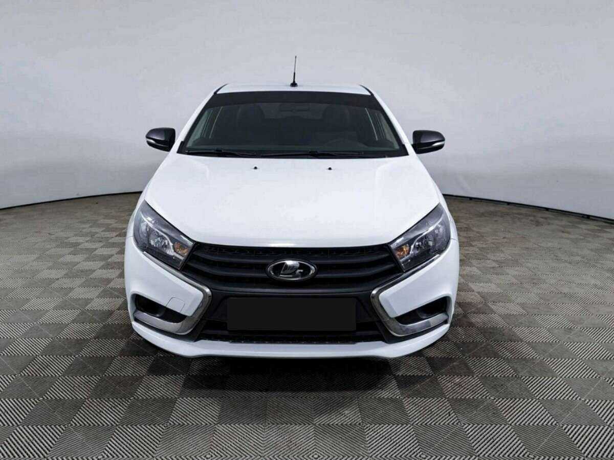 Lada (ВАЗ) Vesta б/у, 2020, Механическая. Фото: #1