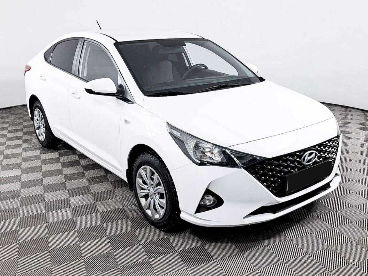 Hyundai Solaris б/у, 2021, Автоматическая. Фото: #2