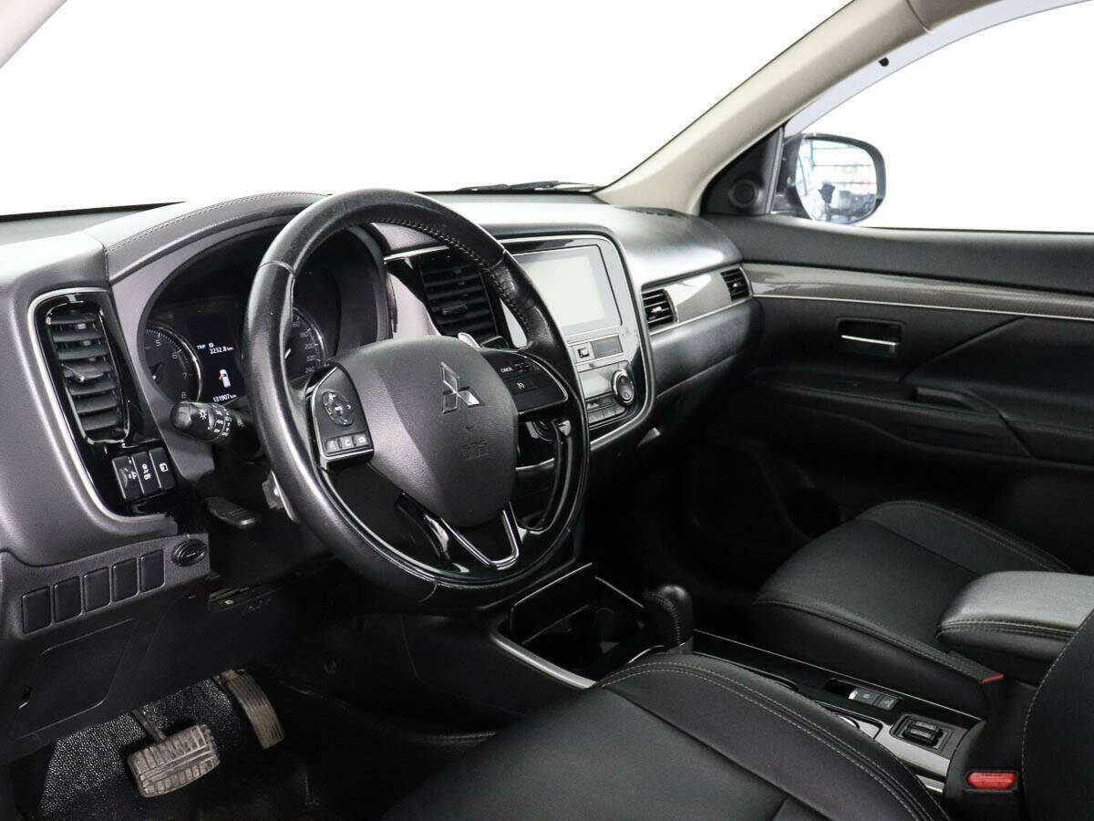 Mitsubishi Outlander б/у, 2019, Вариатор. Фото: #7