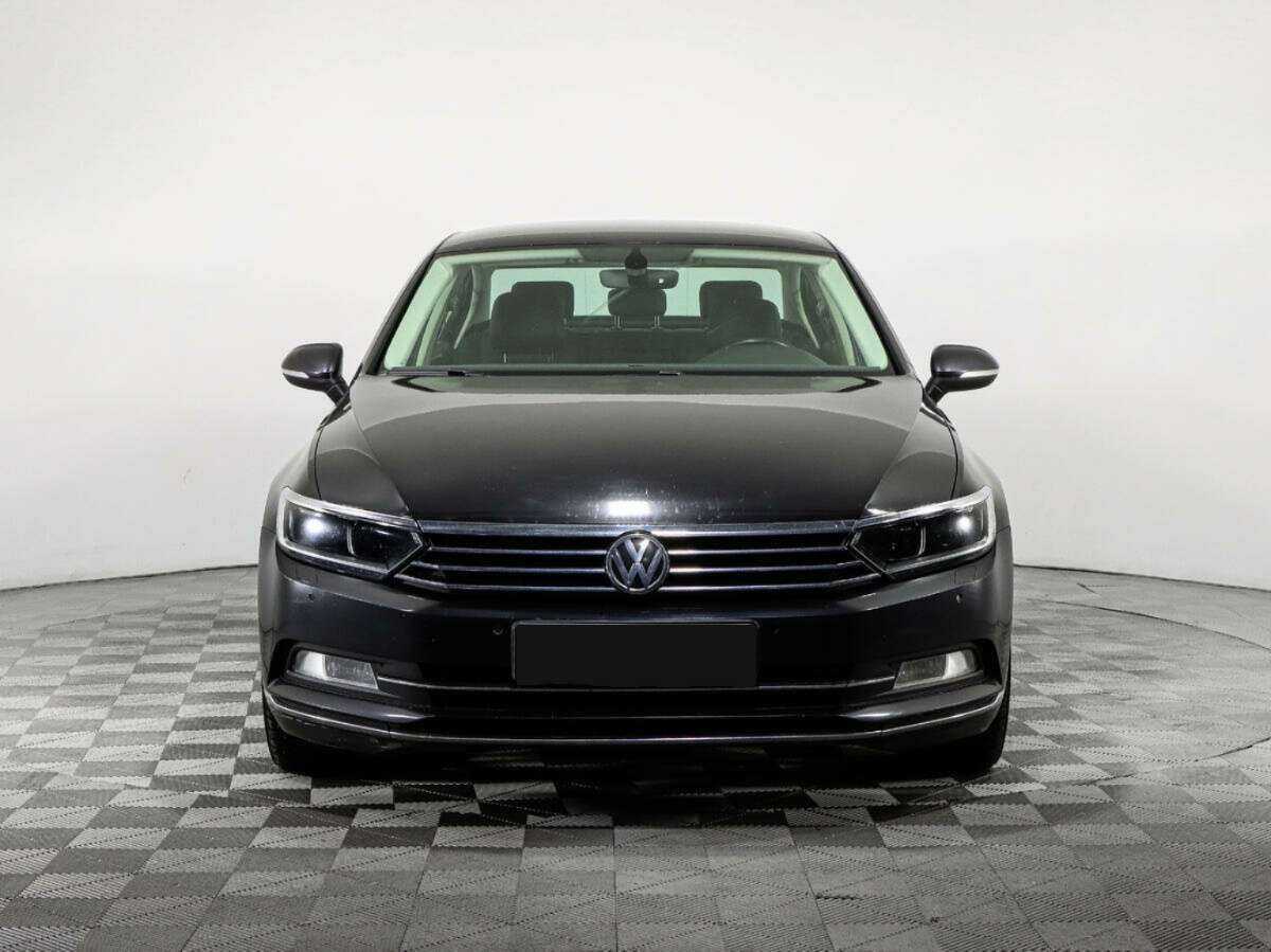 Volkswagen Passat б/у, 2016, Роботизированная. Фото: #1