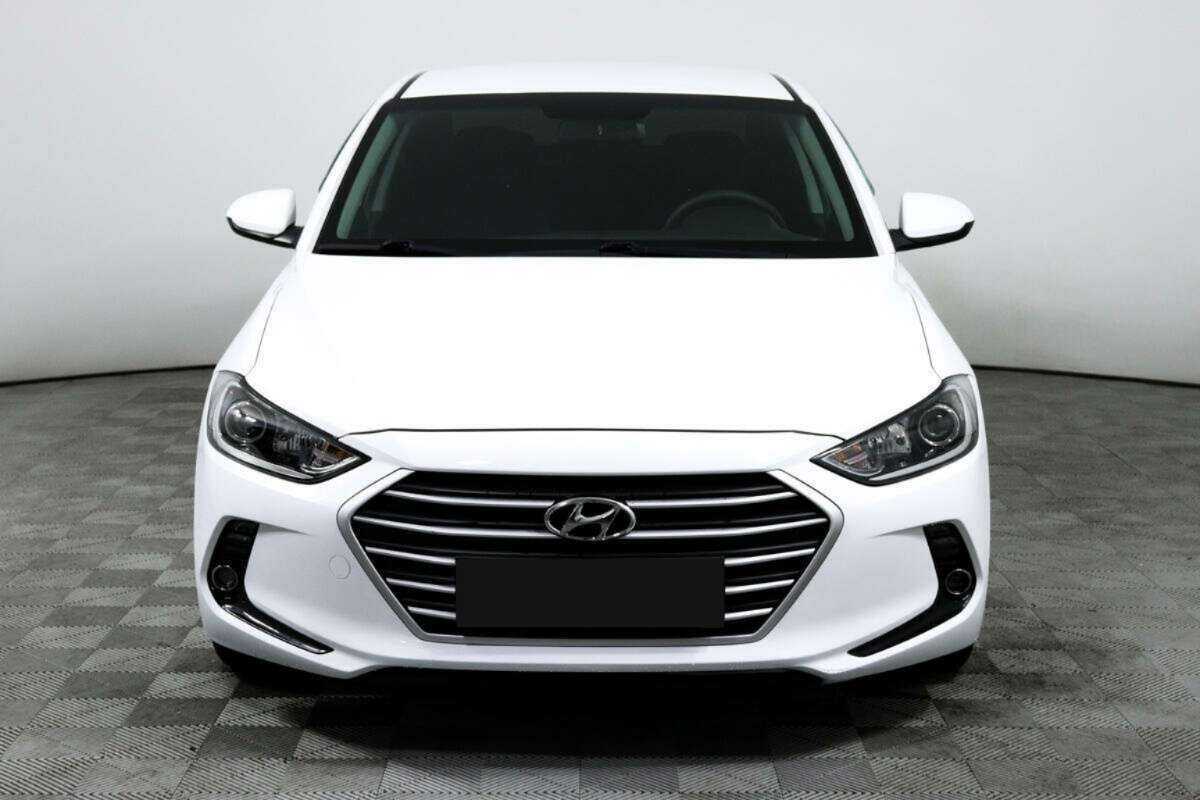 Hyundai Elantra б/у, 2018, Автоматическая. Фото: #1