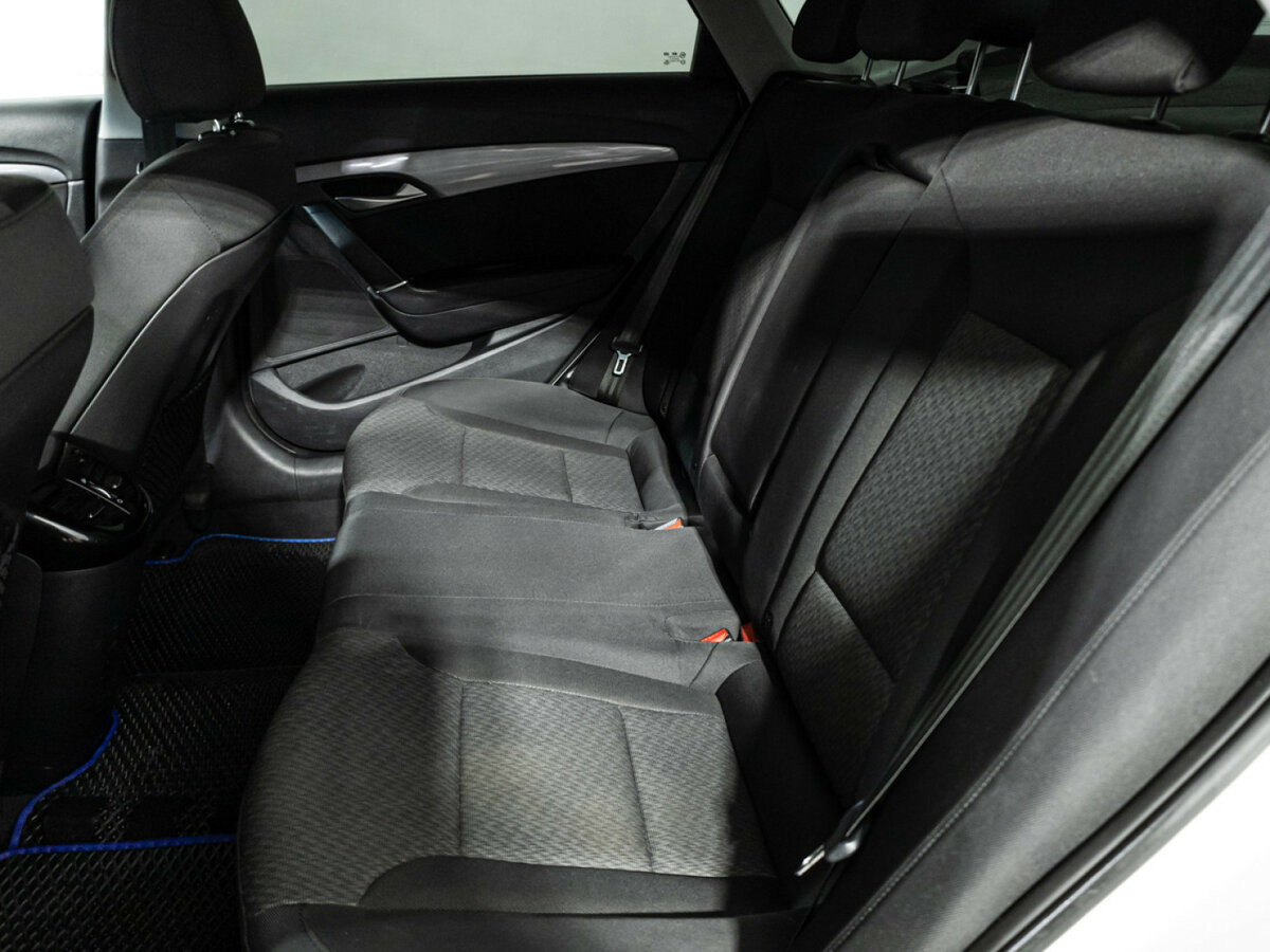 Hyundai i40 б/у, 2014, Автоматическая. Фото: #9