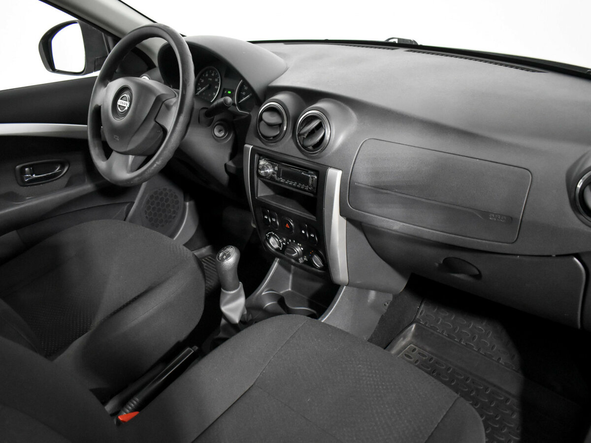 Nissan Almera б/у, 2013, Механическая. Фото: #12