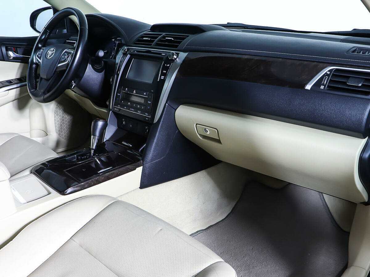 Toyota Camry б/у, 2015, Автоматическая. Фото: #7