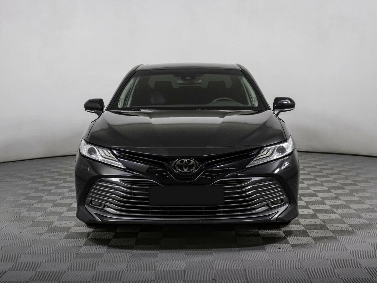 Toyota Camry б/у, 2020, Автоматическая. Фото: #1