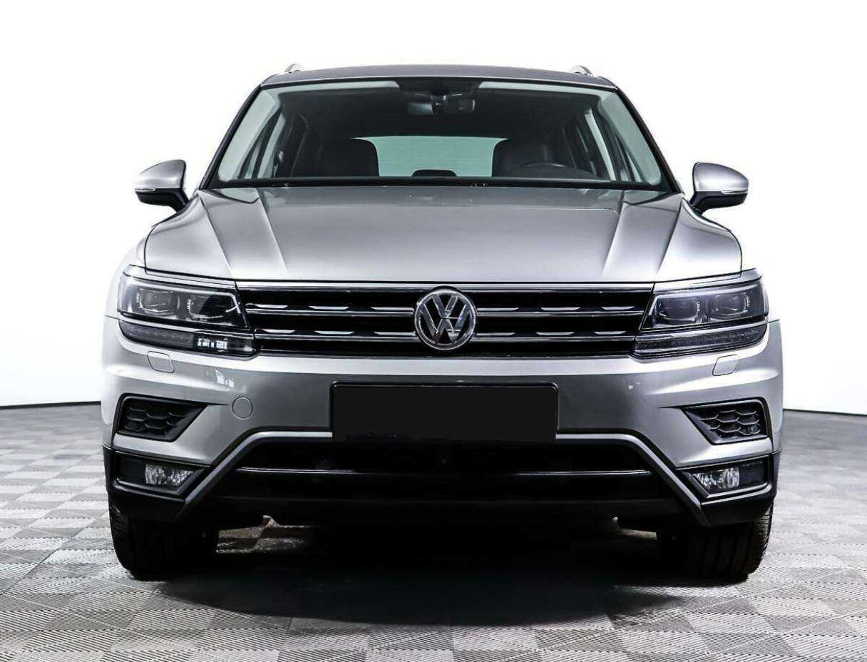 Volkswagen Tiguan б/у, 2017, Роботизированная. Фото: #1