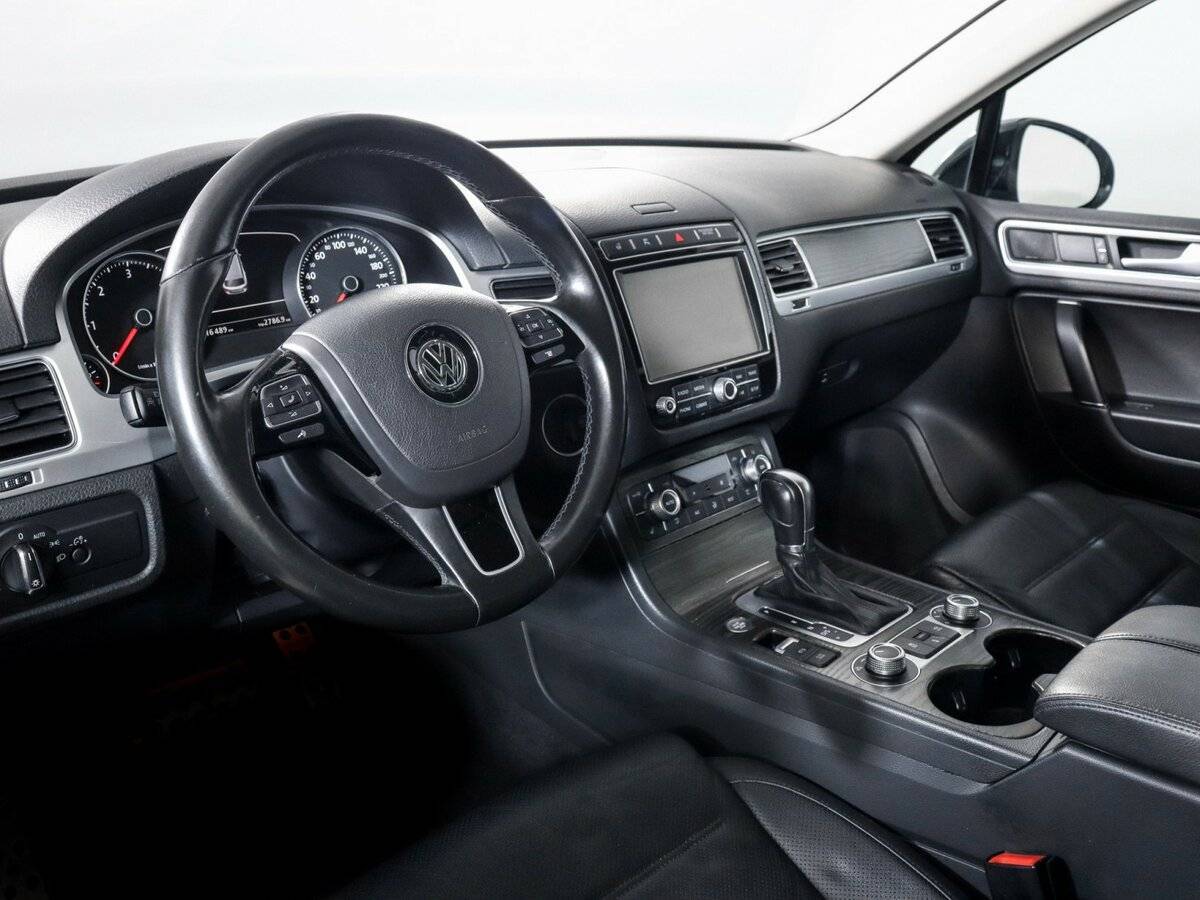 Volkswagen Touareg б/у, 2015, Автоматическая. Фото: #12