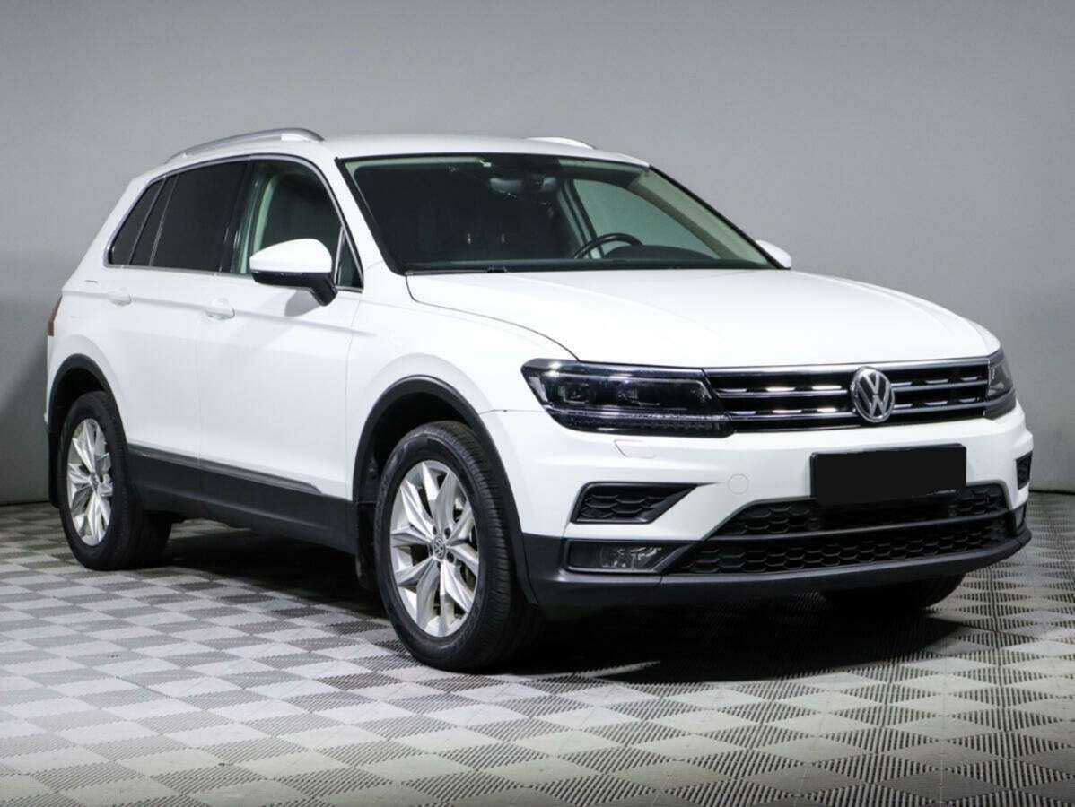 Volkswagen Tiguan б/у, 2017, Роботизированная. Фото: #2