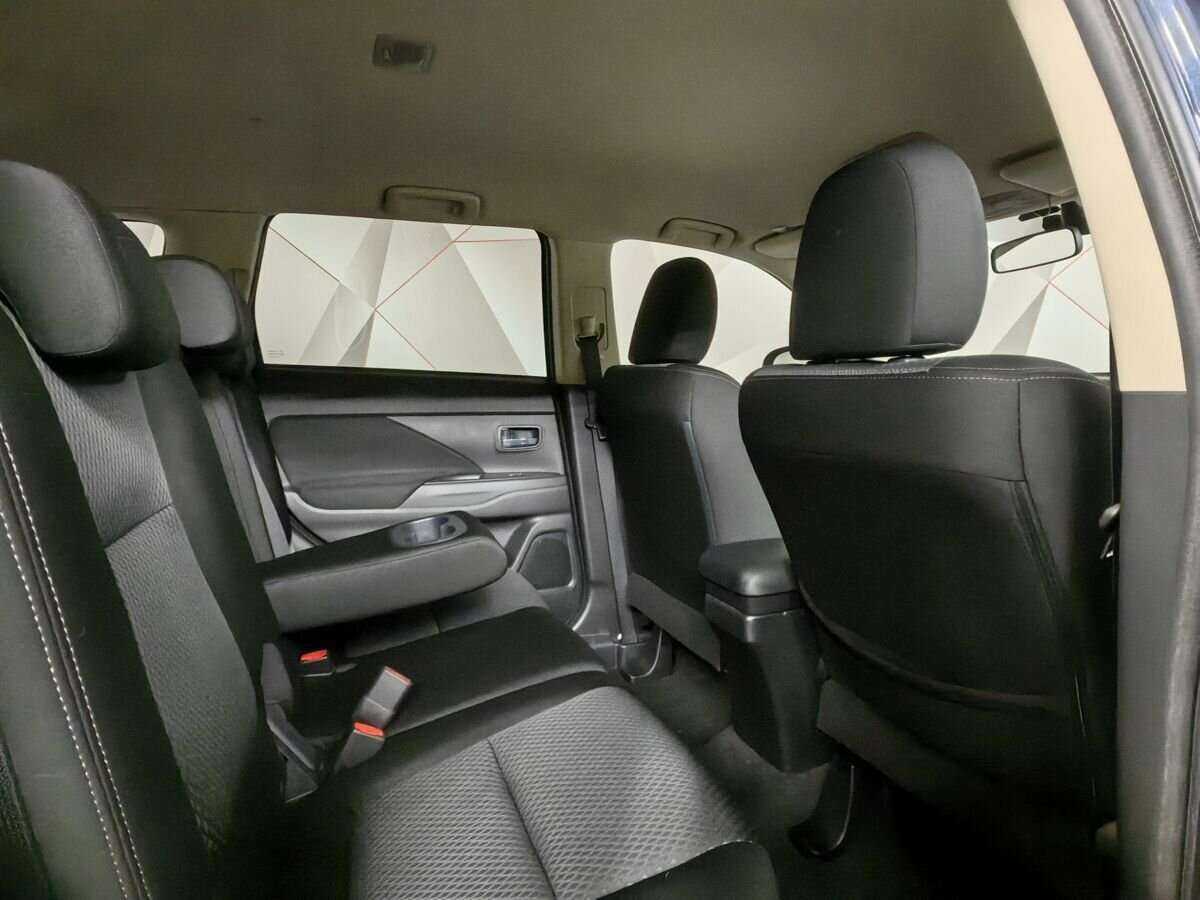 Mitsubishi Outlander б/у, 2018, Вариатор. Фото: #11