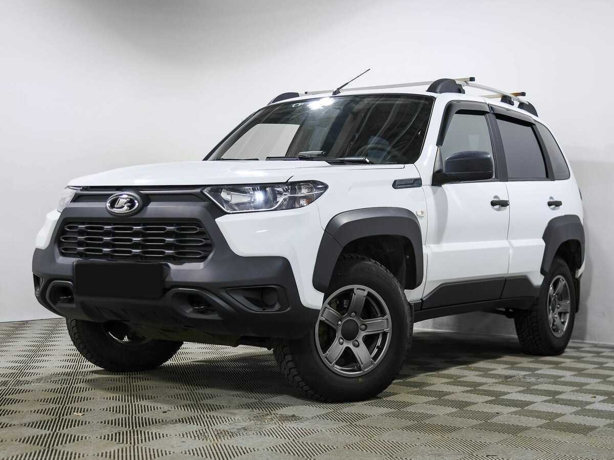 Lada (ВАЗ) Niva б/у, 2023, Механическая. Посмотреть фото