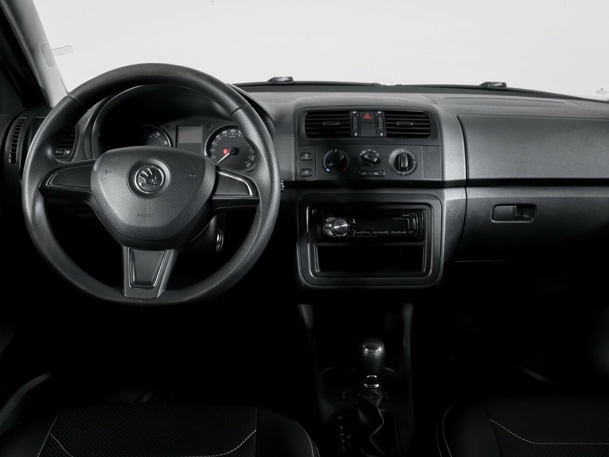 Skoda Fabia б/у, 2014, Автоматическая. Фото: #9