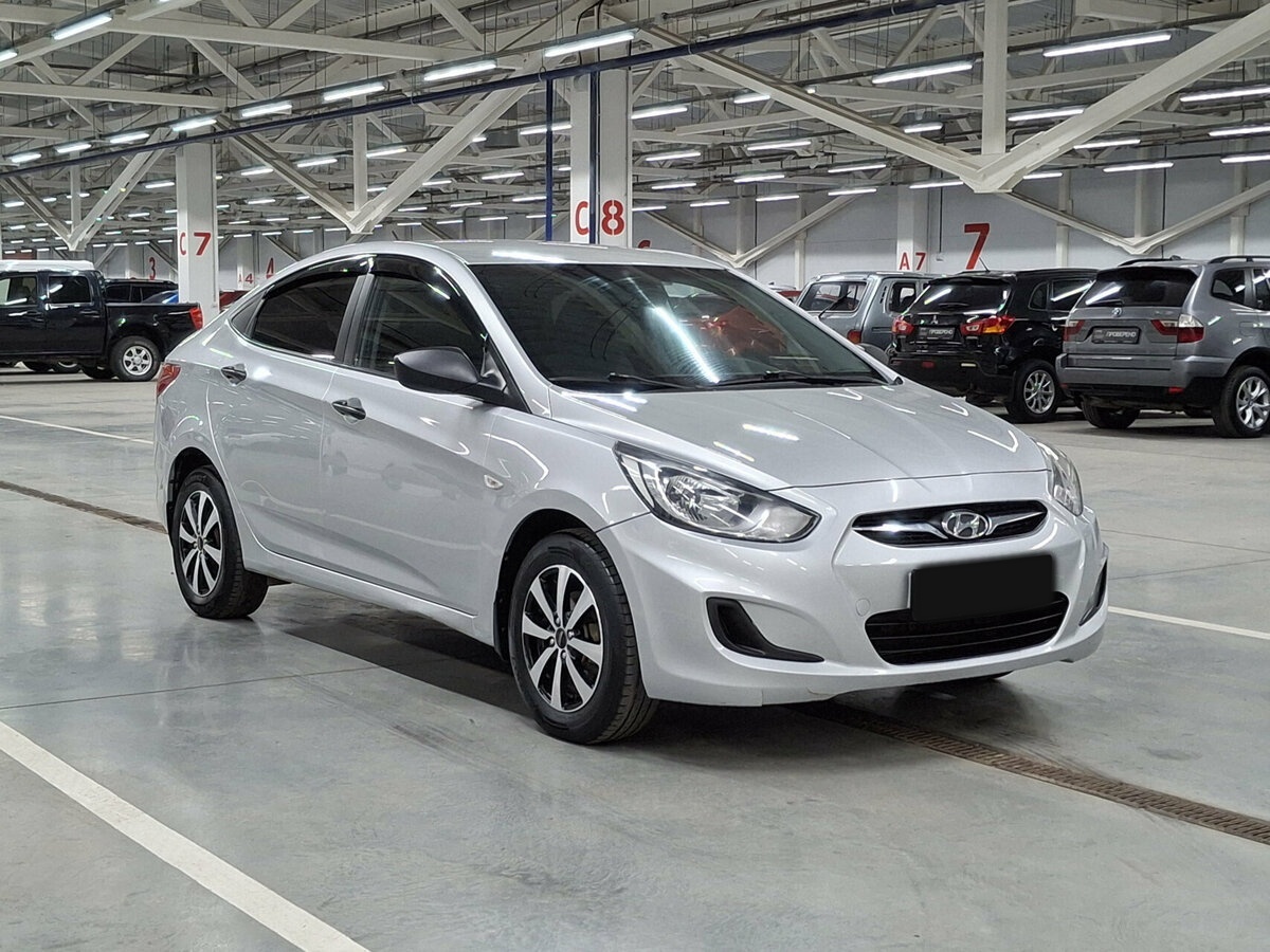 Hyundai Solaris б/у, 2014, Механическая. Фото: #2