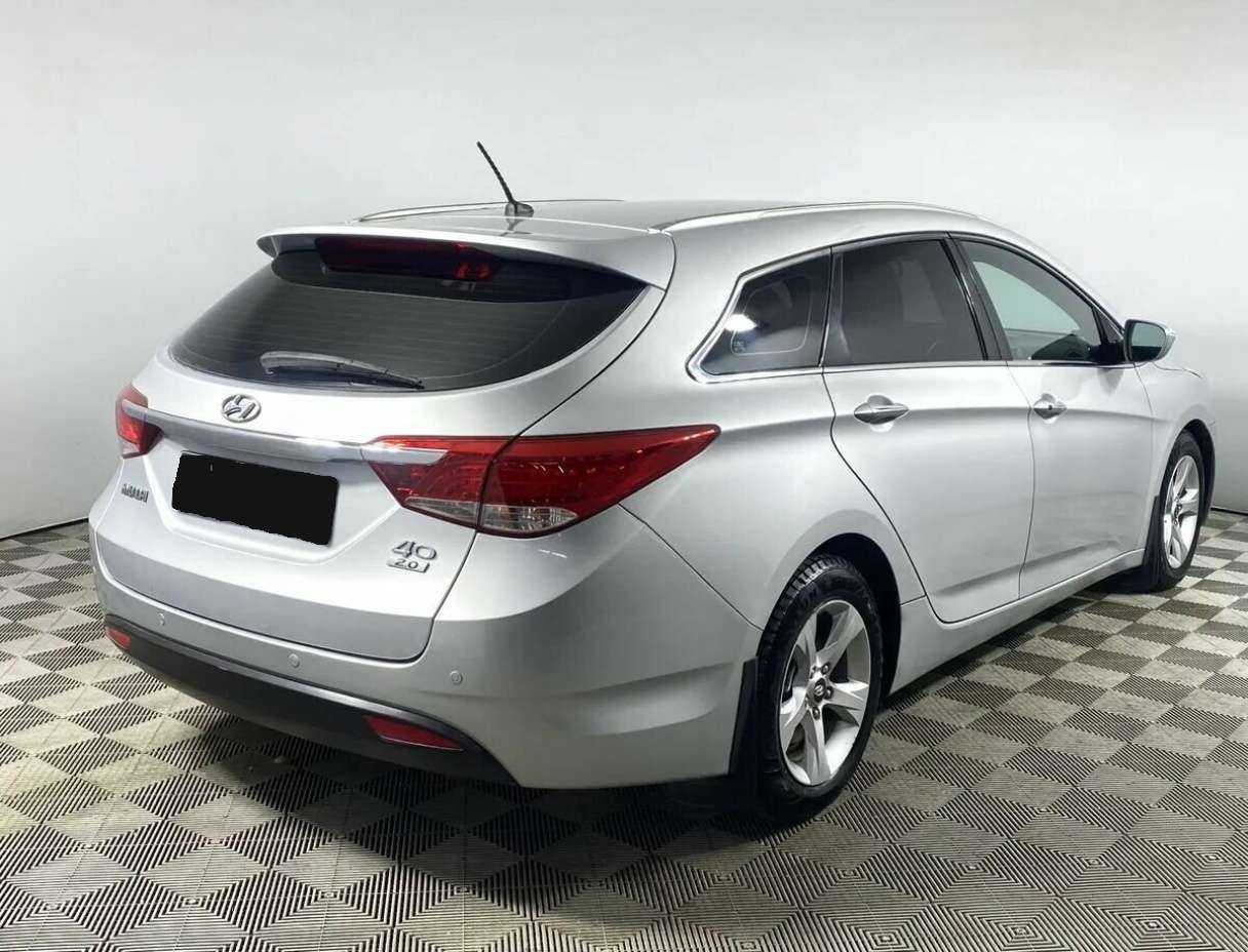 Hyundai i40 б/у, 2013, Автоматическая. Фото: #2