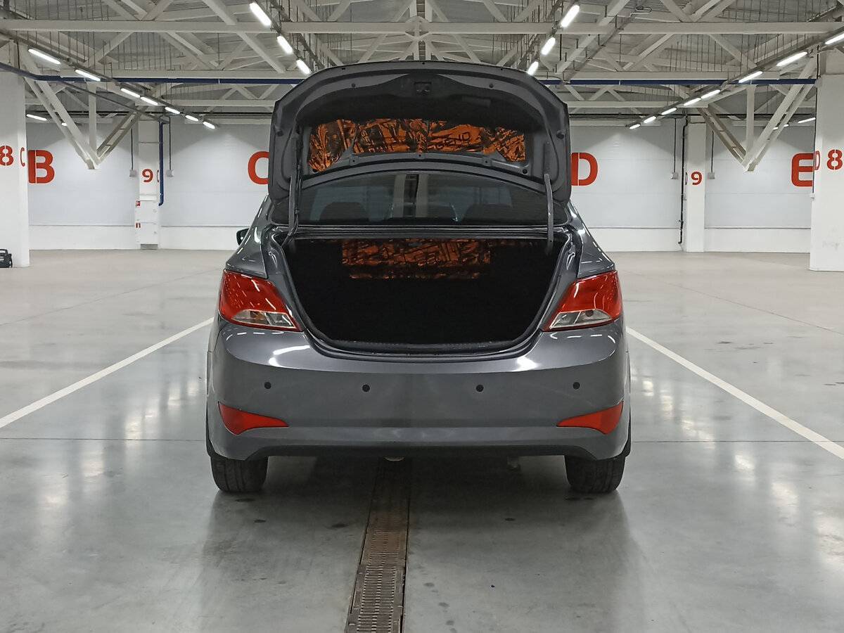 Hyundai Solaris б/у, 2015, Механическая. Фото: #9