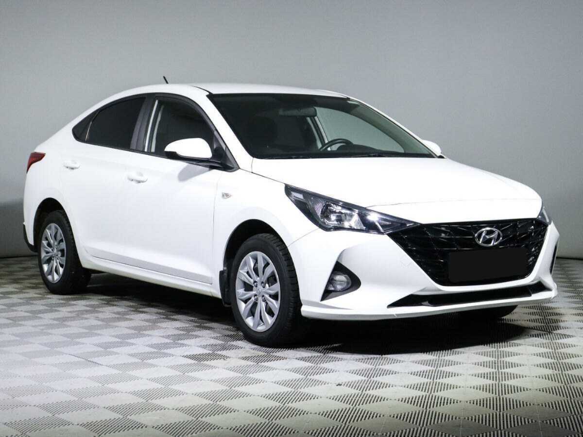 Hyundai Solaris б/у, 2022, Автоматическая. Фото: #2