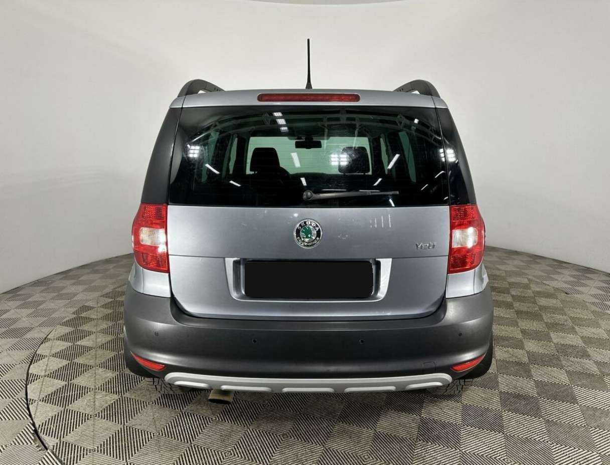 Skoda Yeti б/у, 2012, Роботизированная. Фото: #2