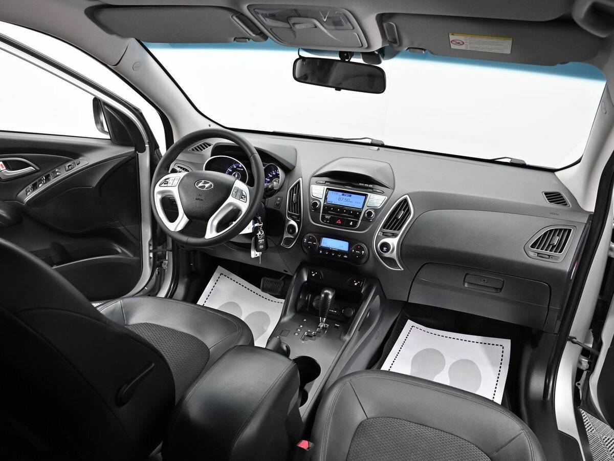Hyundai ix35 б/у, 2012, Автоматическая. Фото: #11