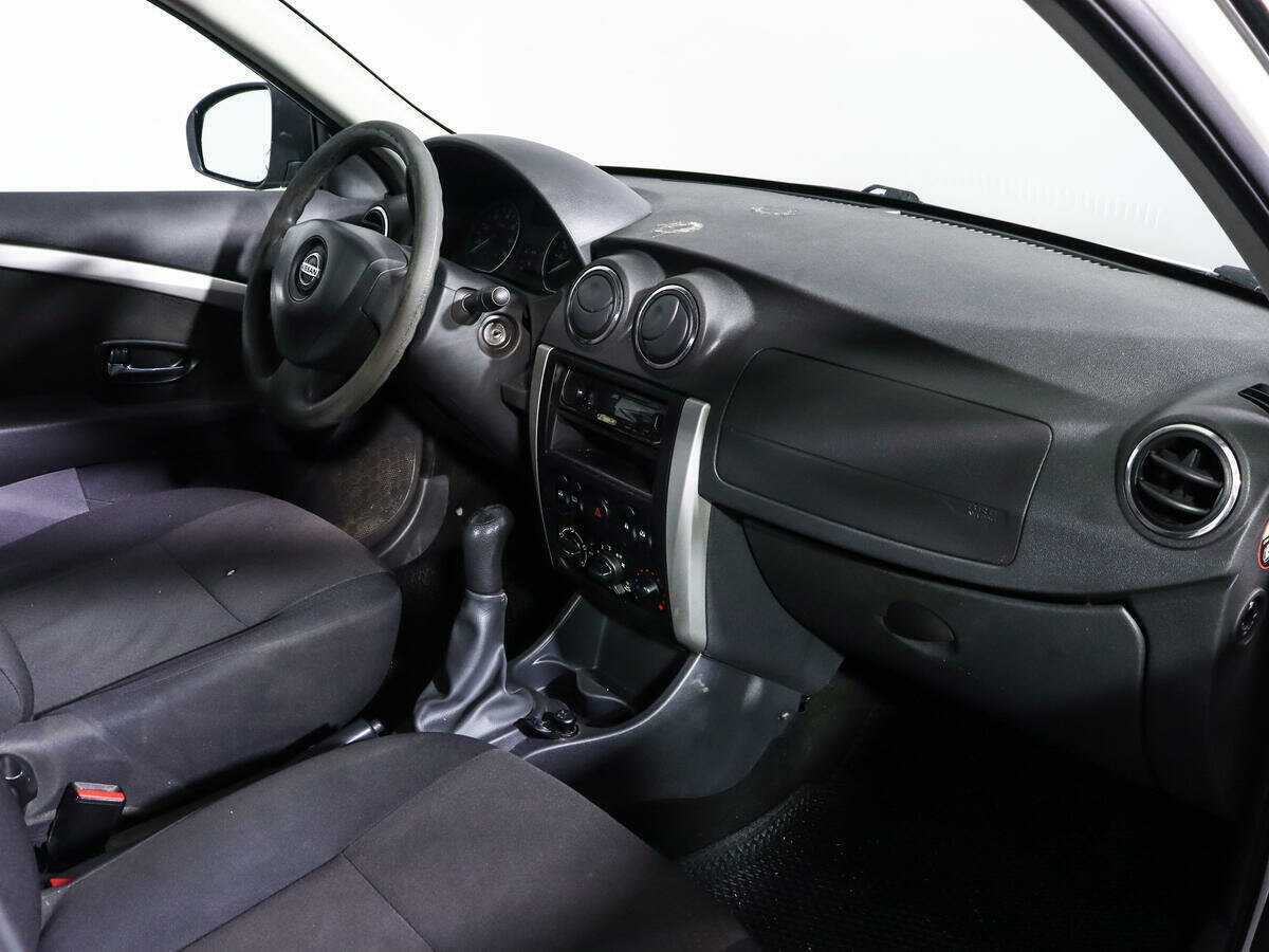 Nissan Almera б/у, 2018, Механическая. Фото: #7