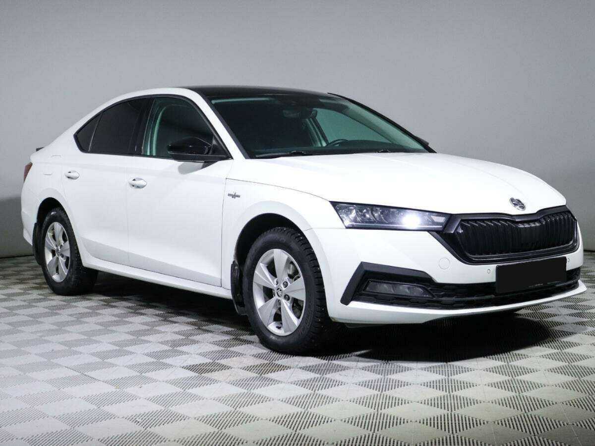Skoda Octavia б/у, 2021, Автоматическая. Фото: #2