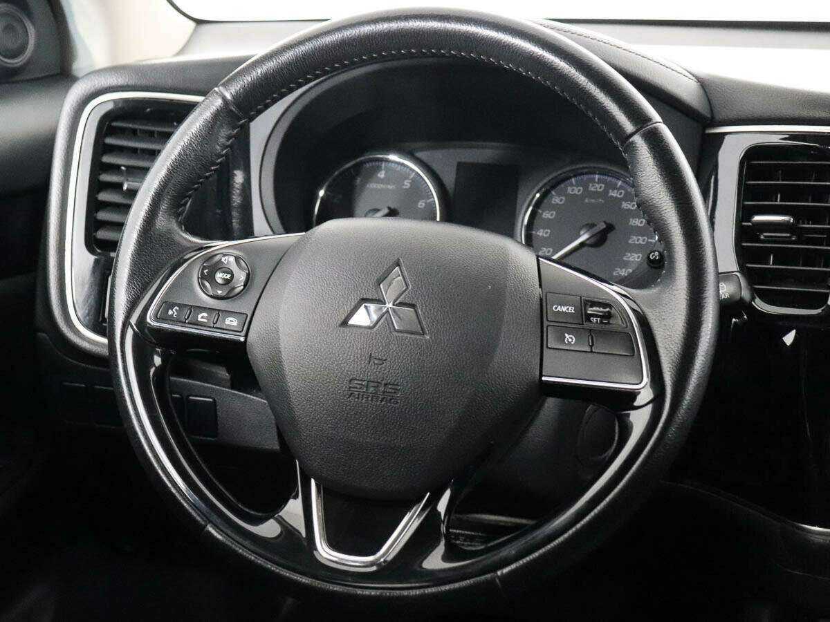 Mitsubishi Outlander б/у, 2018, Вариатор. Фото: #12