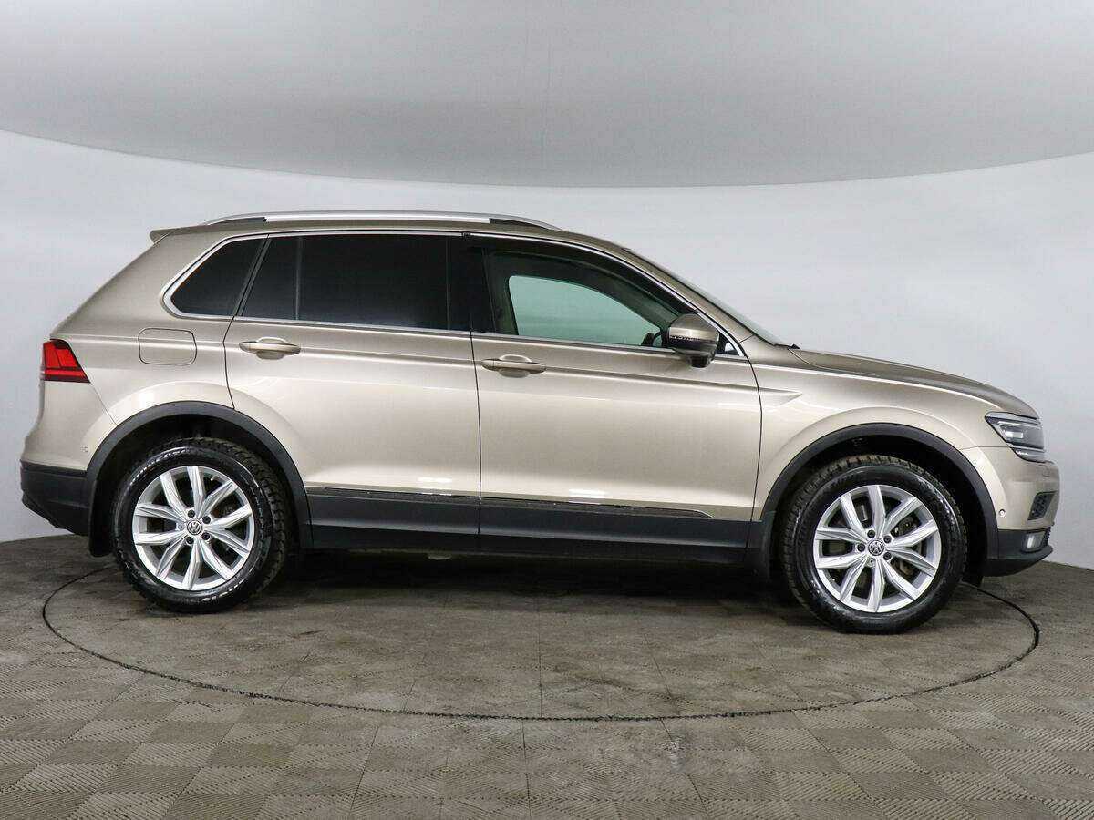 Volkswagen Tiguan б/у, 2018, Роботизированная. Фото: #3