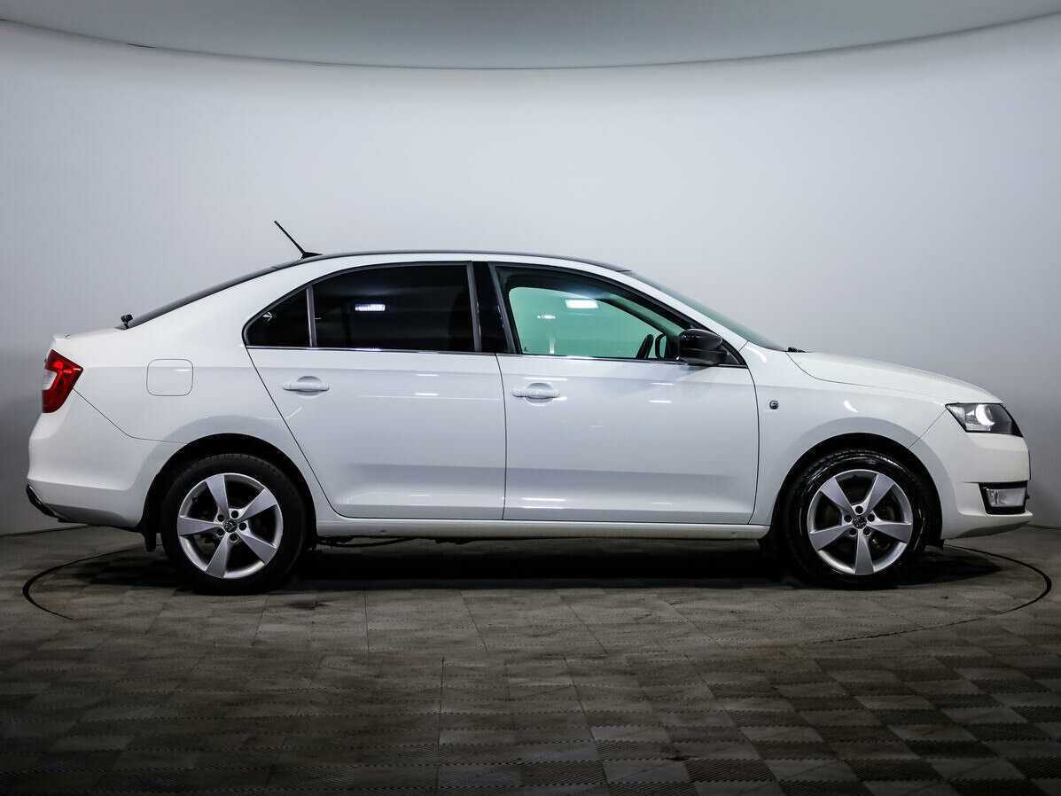 Skoda Rapid б/у, 2017, Роботизированная. Фото: #2