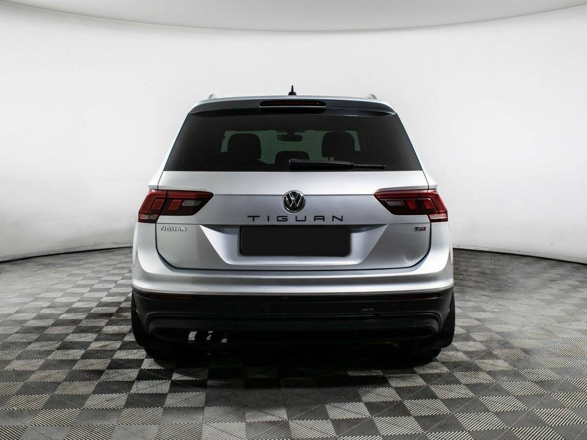 Volkswagen Tiguan б/у, 2017, Роботизированная. Фото: #4