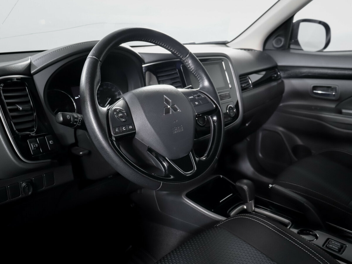 Mitsubishi Outlander б/у, 2019, Вариатор. Фото: #13