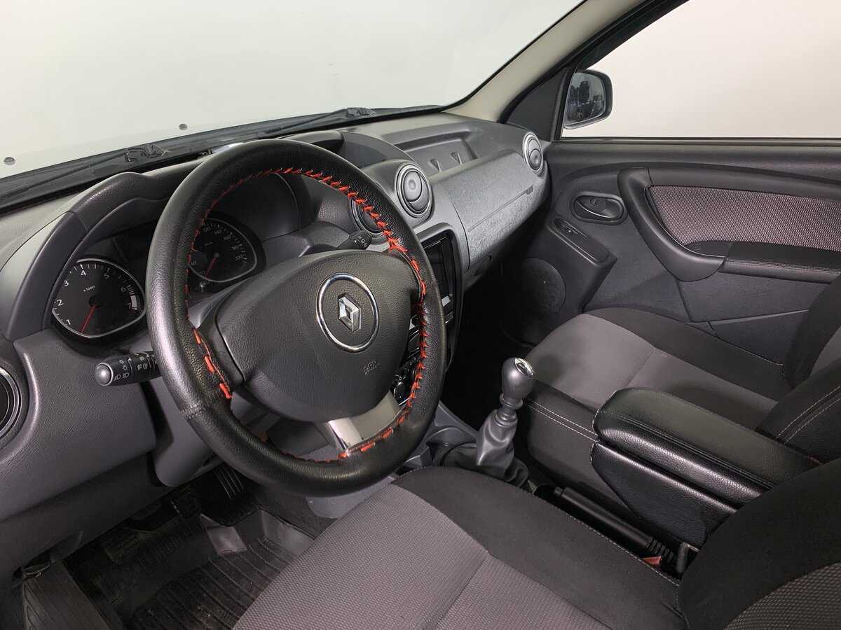 Renault Duster б/у, 2012, Механическая. Фото: #11