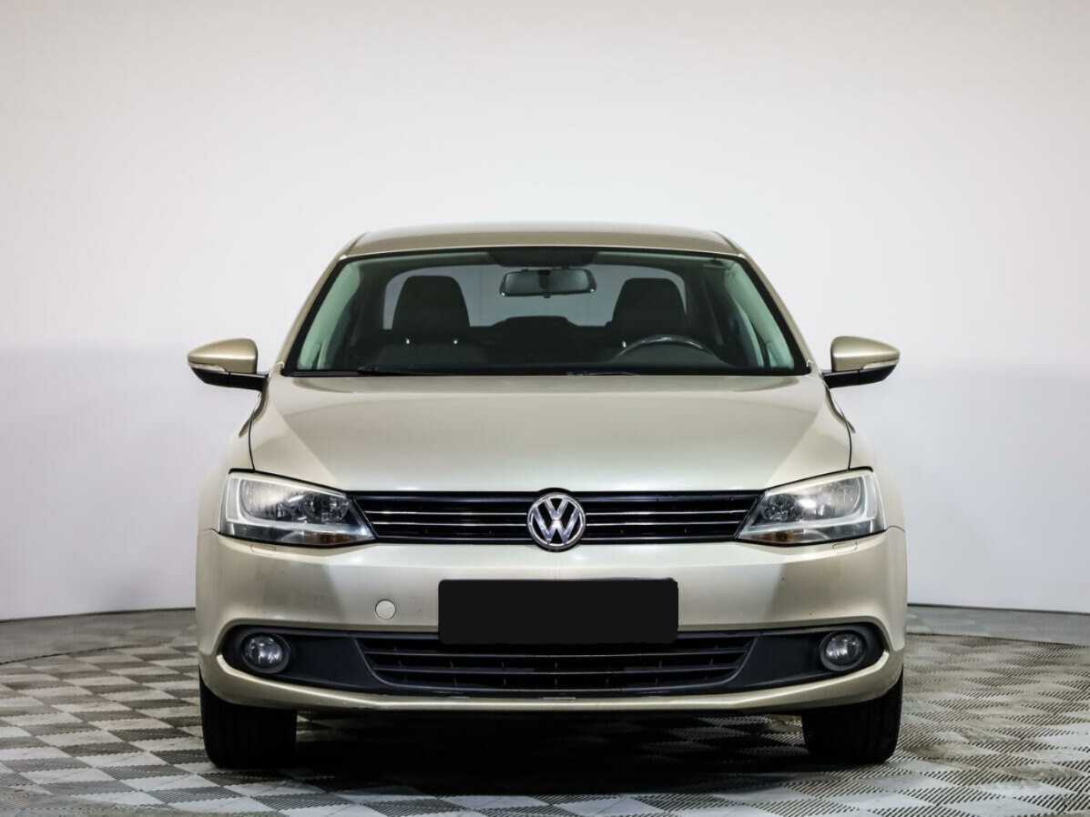 Volkswagen Jetta б/у, 2012, Механическая. Фото: #0