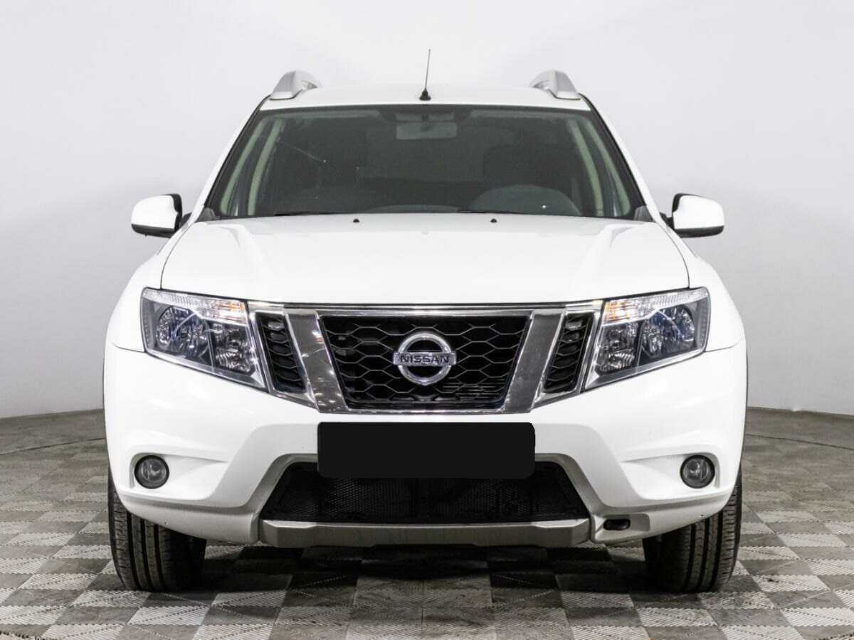 Nissan Terrano б/у, 2018, Механическая. Фото: #1