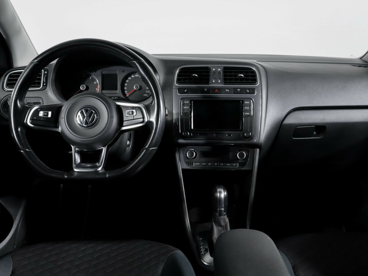 Volkswagen Polo б/у, 2019, Автоматическая. Фото: #9
