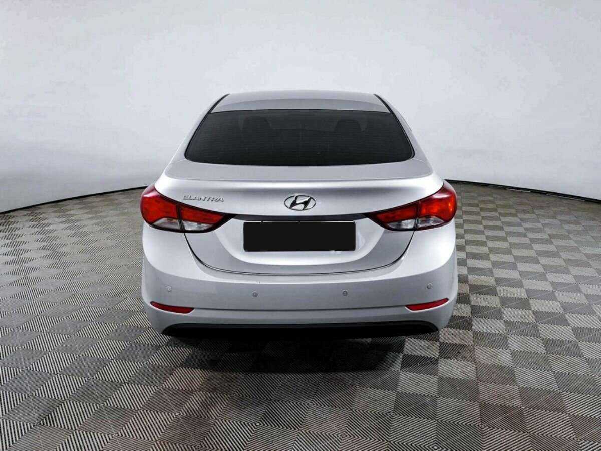 Hyundai Elantra б/у, 2015, Механическая. Фото: #5
