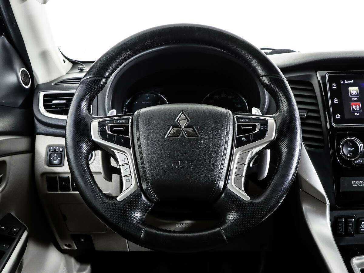 Mitsubishi Pajero Sport б/у, 2017, Автоматическая. Фото: #15