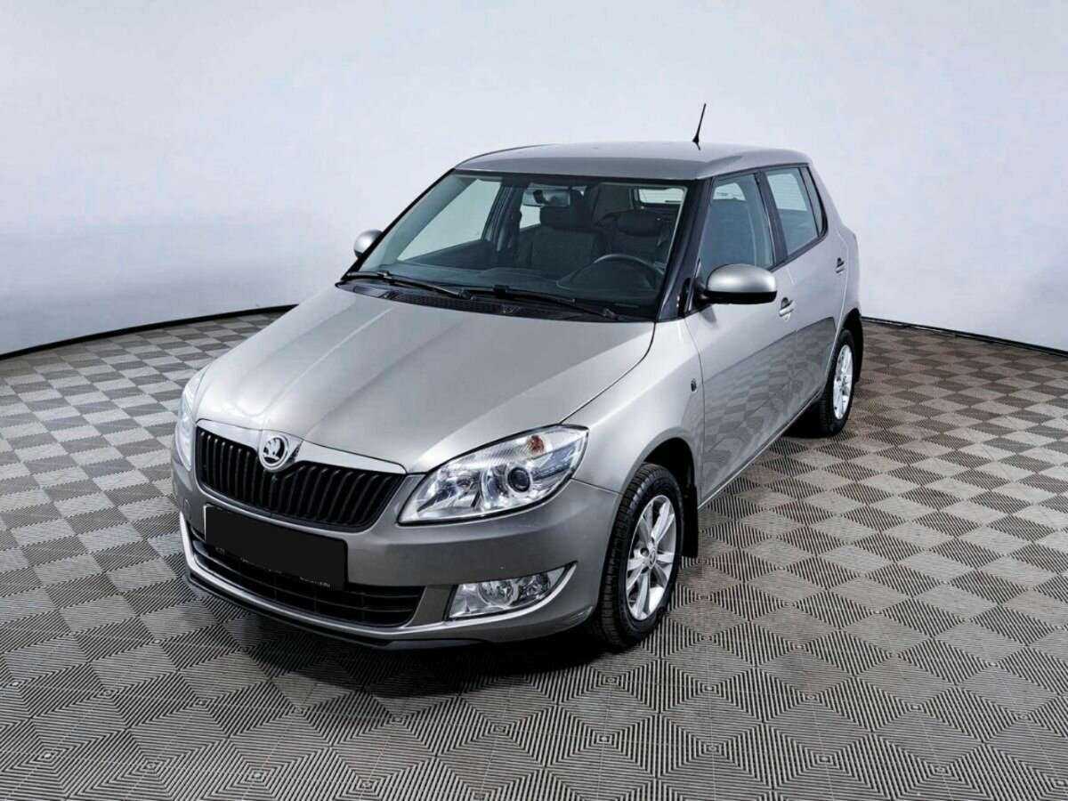 Skoda Fabia б/у, 2013, Механическая. Фото: #0