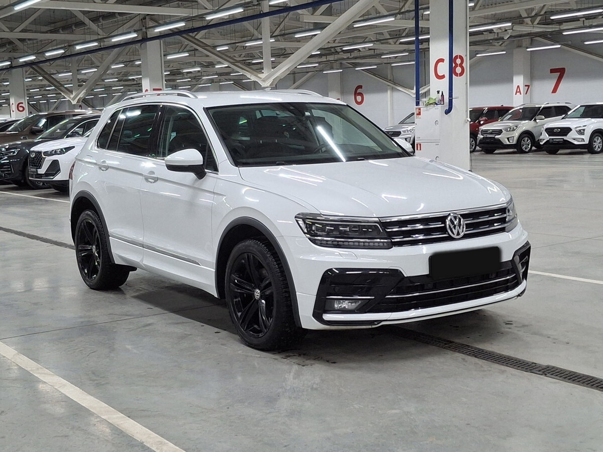 Volkswagen Tiguan б/у, 2020, Роботизированная. Фото: #2