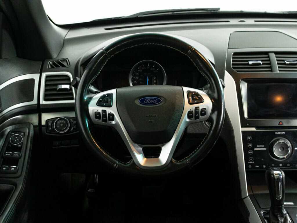 Ford Explorer б/у, 2013, Автоматическая. Фото: #20