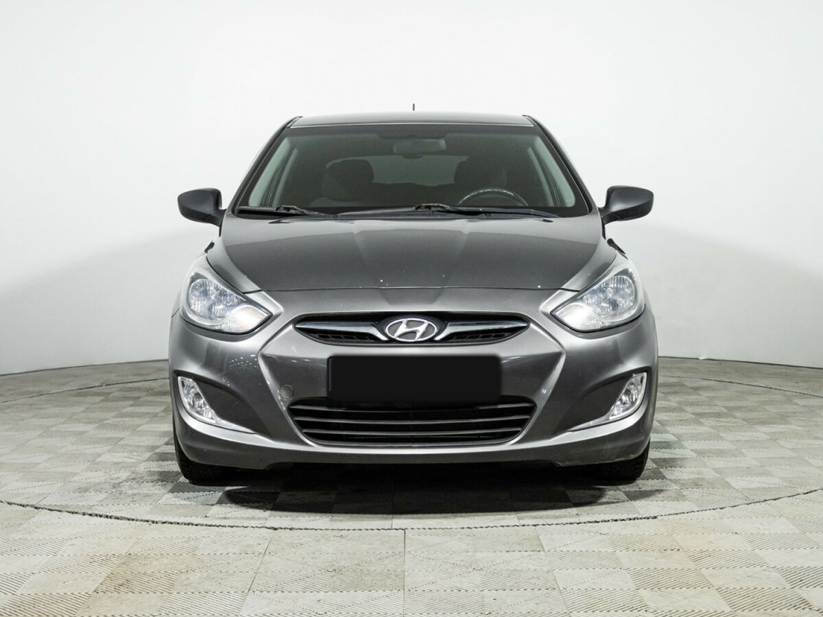 Hyundai Solaris б/у, 2012, Автоматическая. Фото: #1