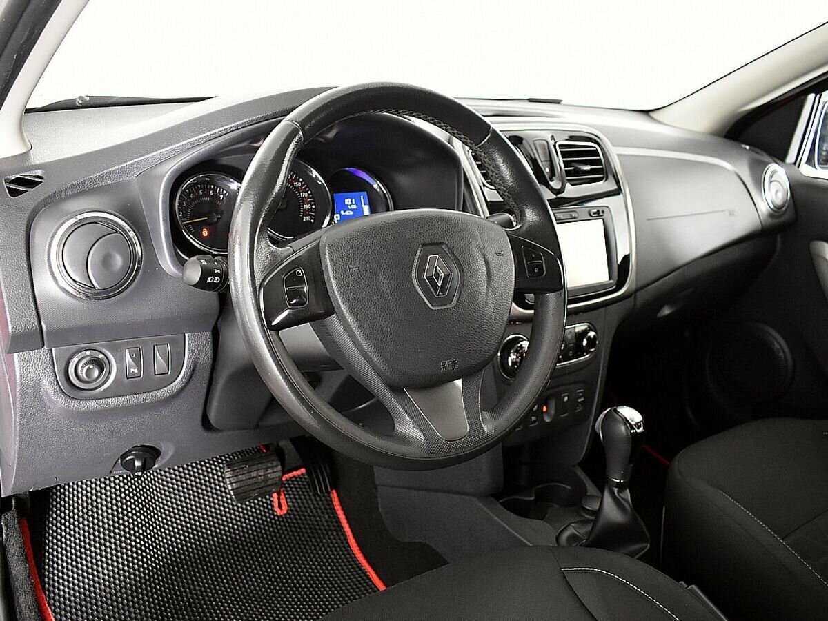 Renault Sandero б/у, 2017, Автоматическая. Фото: #6