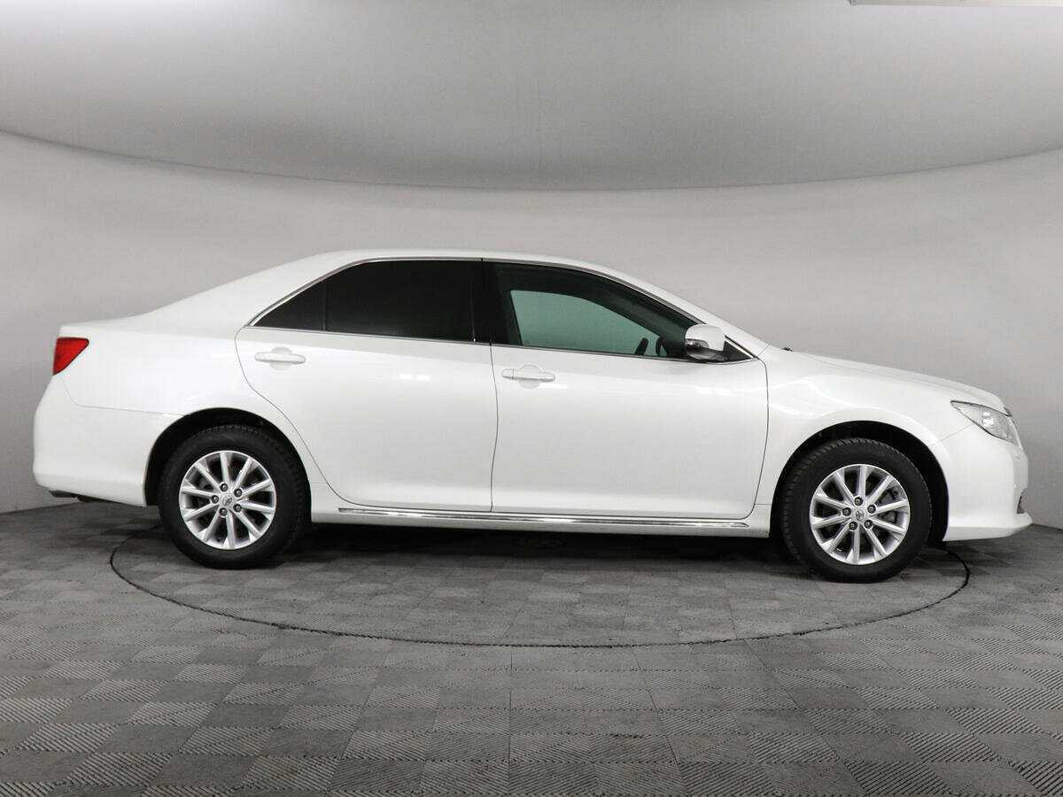 Toyota Camry б/у, 2014, Автоматическая. Фото: #3