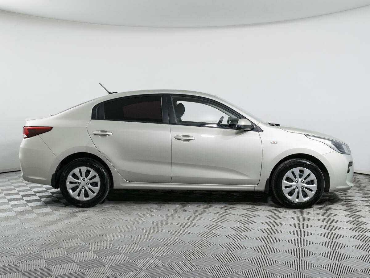Kia Rio б/у, 2017, Автоматическая. Фото: #3