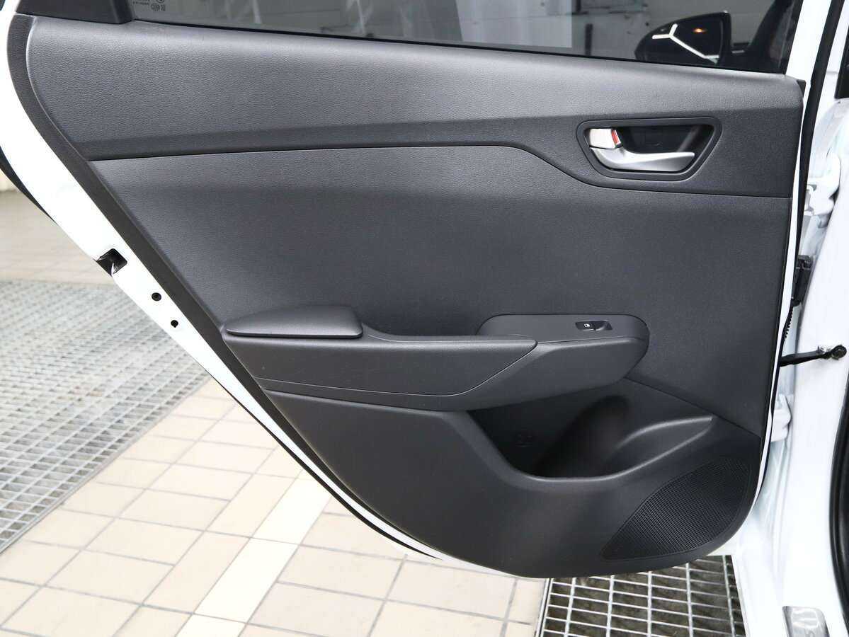 Hyundai Solaris б/у, 2021, Автоматическая. Фото: #8