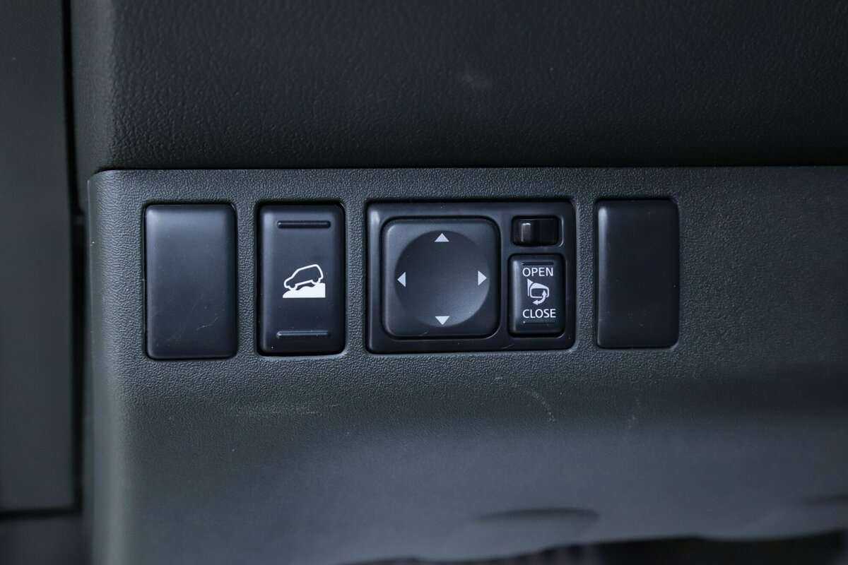 Nissan Pathfinder б/у, 2012, Автоматическая. Фото: #8