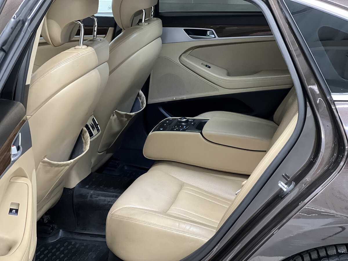 Hyundai Genesis б/у, 2014, Автоматическая. Фото: #11